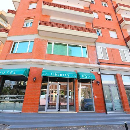 Hotel Libertas Vlorë エクステリア 写真
