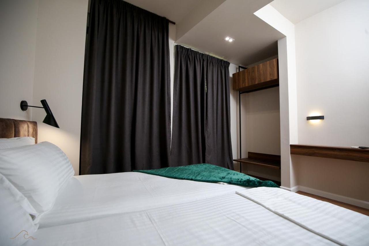 Hotel Libertas Vlorë エクステリア 写真