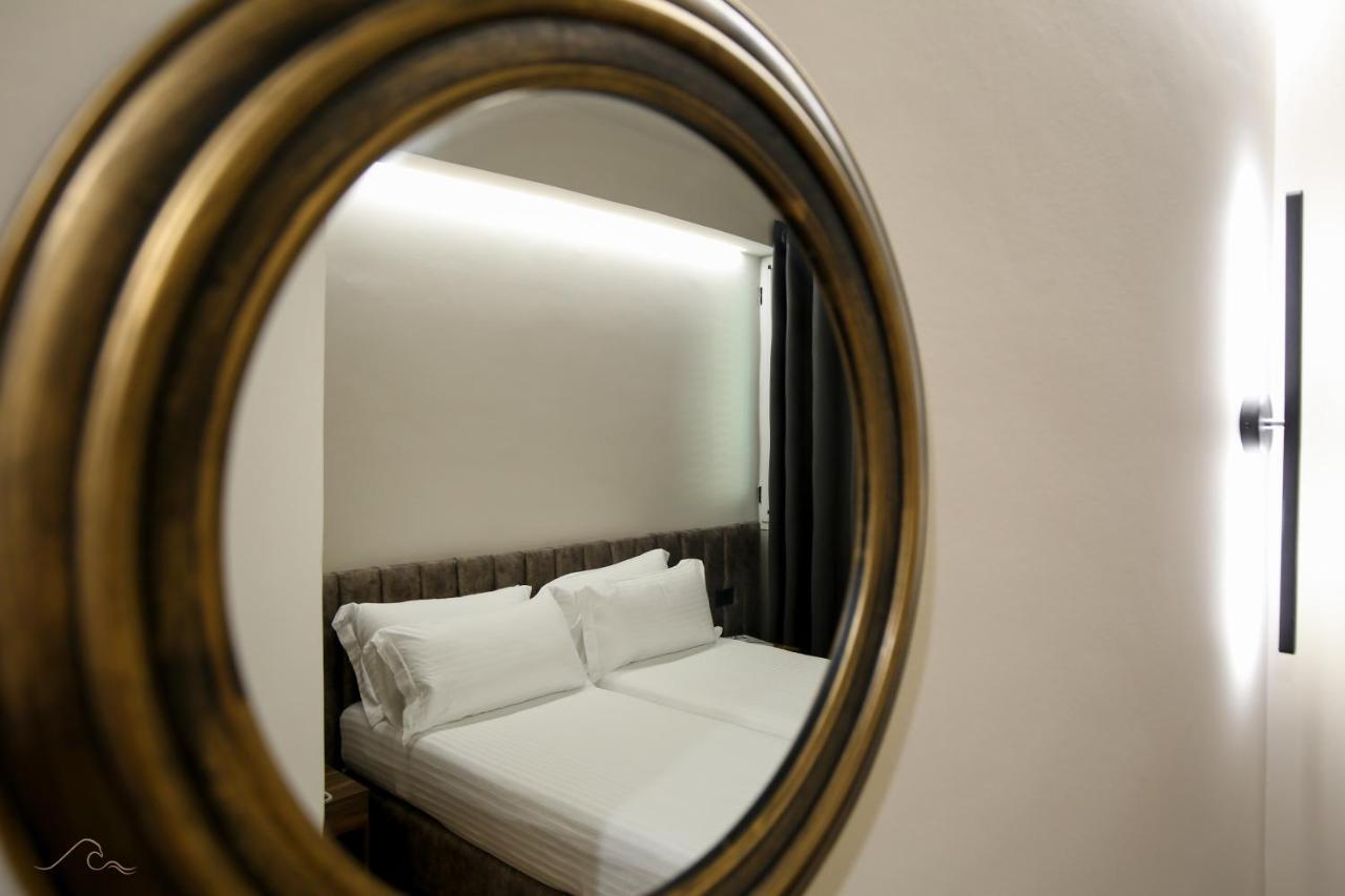 Hotel Libertas Vlorë エクステリア 写真