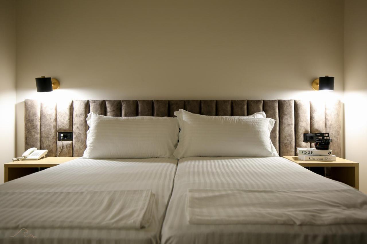 Hotel Libertas Vlorë エクステリア 写真