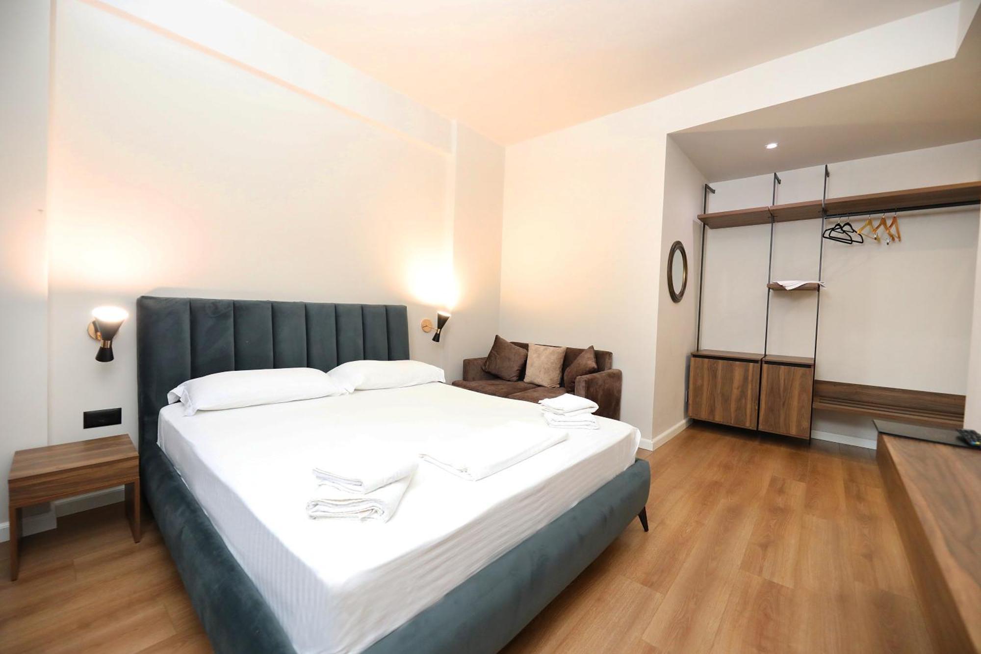 Hotel Libertas Vlorë エクステリア 写真
