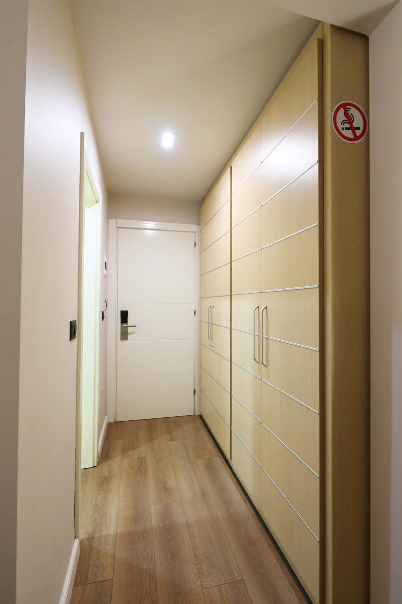 Hotel Libertas Vlorë エクステリア 写真